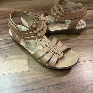 Brown sandals size 11 baretraps brand